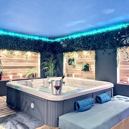 L'Alcove Du 510 - Spa - Chambre Romantique - Sauna - Salle De Jeux 몽토방 외부 사진