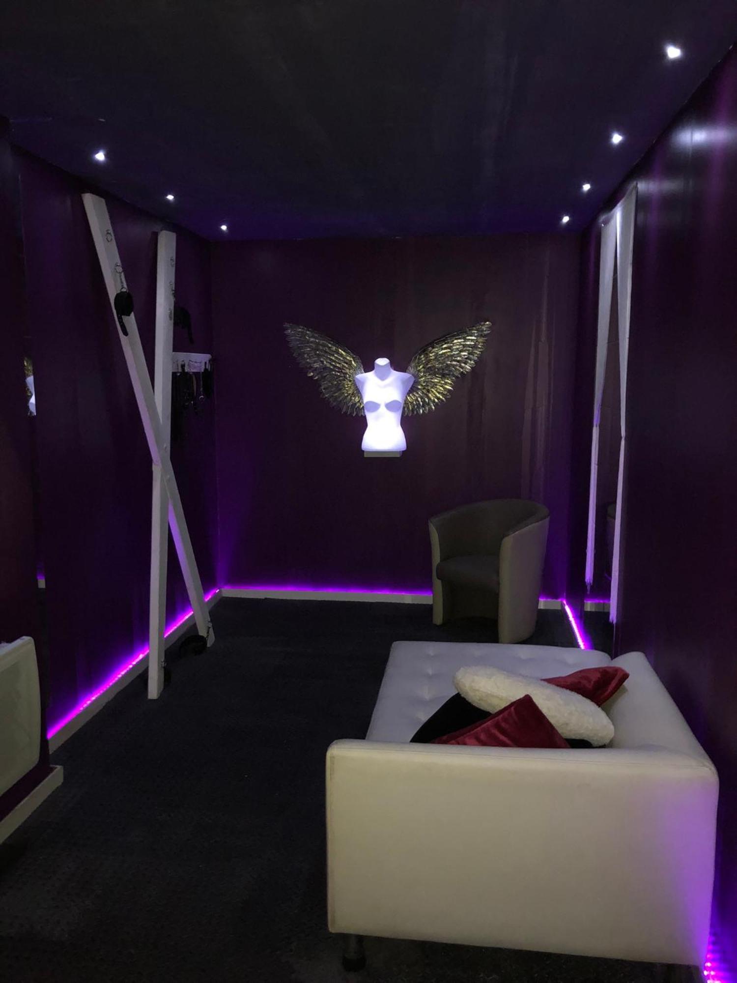 L'Alcove Du 510 - Spa - Chambre Romantique - Sauna - Salle De Jeux 몽토방 외부 사진