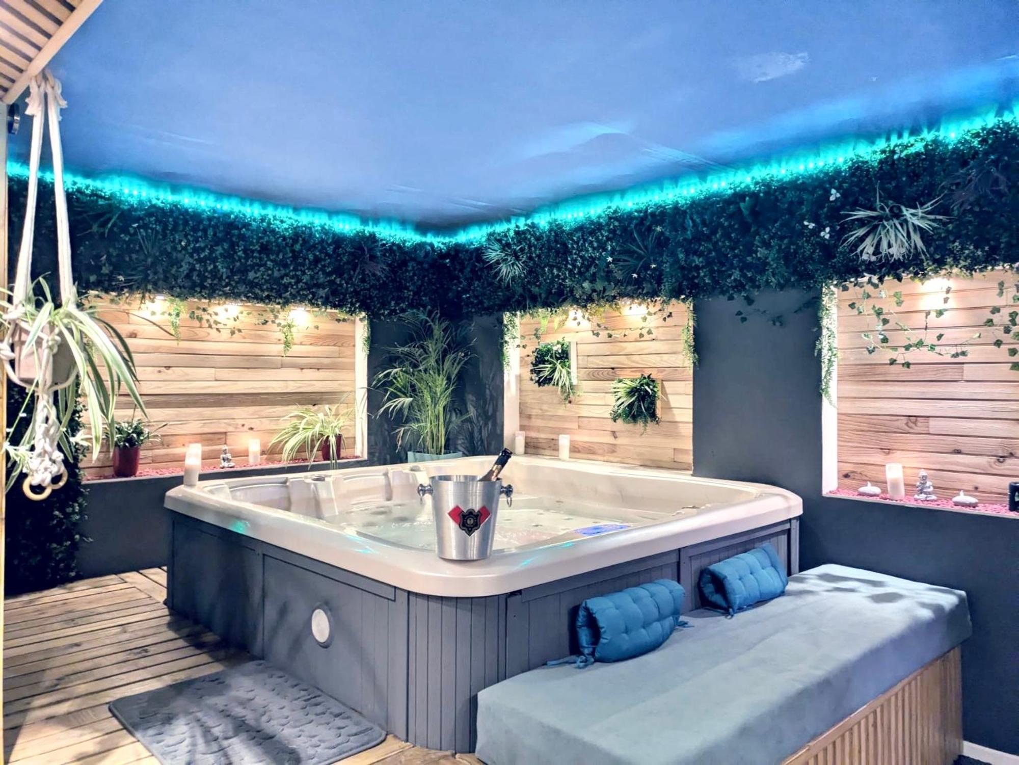 L'Alcove Du 510 - Spa - Chambre Romantique - Sauna - Salle De Jeux 몽토방 외부 사진