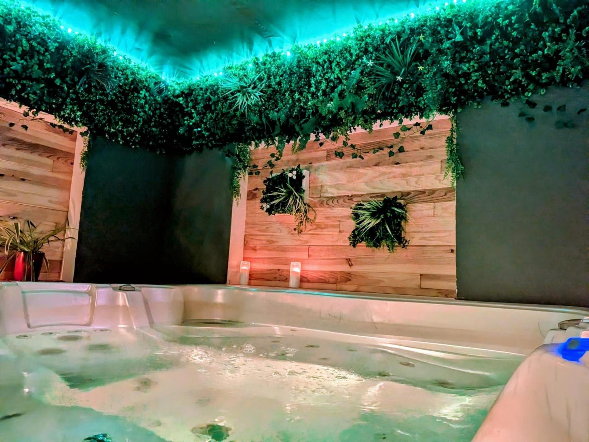L'Alcove Du 510 - Spa - Chambre Romantique - Sauna - Salle De Jeux 몽토방 외부 사진